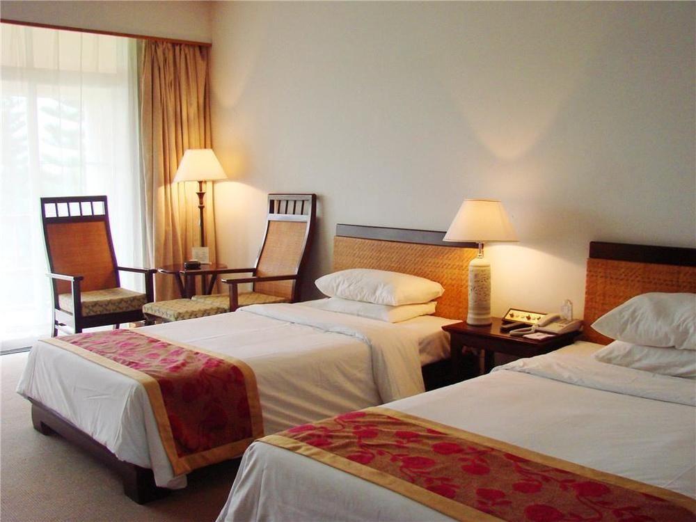 Yunnan Dianchi Garden Resort Hotel & Spa Куньмин Экстерьер фото