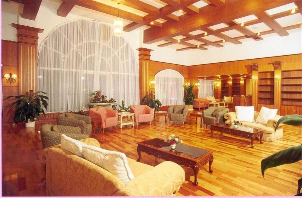 Yunnan Dianchi Garden Resort Hotel & Spa Куньмин Экстерьер фото