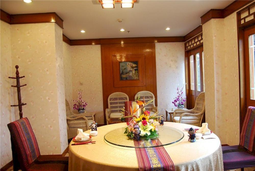 Yunnan Dianchi Garden Resort Hotel & Spa Куньмин Экстерьер фото