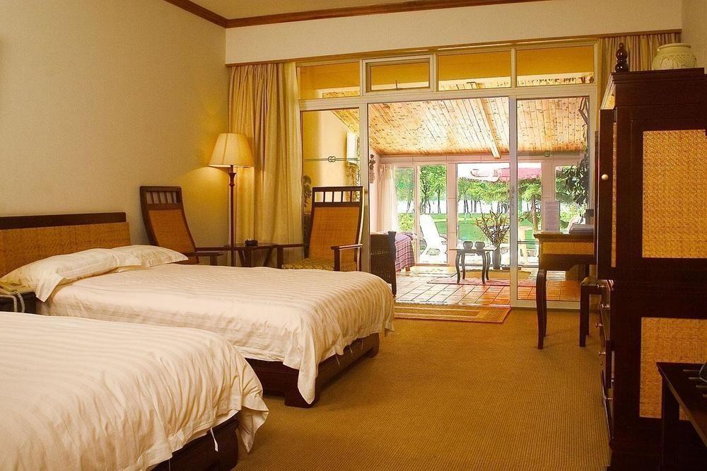 Yunnan Dianchi Garden Resort Hotel & Spa Куньмин Экстерьер фото