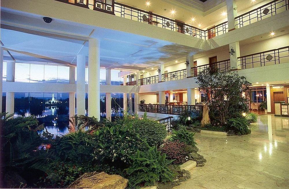 Yunnan Dianchi Garden Resort Hotel & Spa Куньмин Экстерьер фото