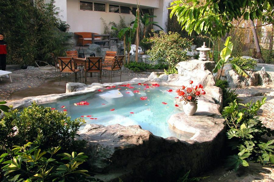 Yunnan Dianchi Garden Resort Hotel & Spa Куньмин Экстерьер фото
